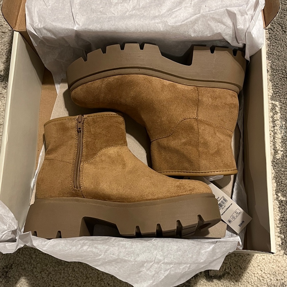 No Boundaries Cozy Boot Chunky Suede Ankle Boots Memory Foam Easy On Off Cognac